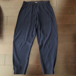Aritzia Navy Dexter Pants in XS.